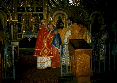 hudson-ordination.jpg (60231 bytes)